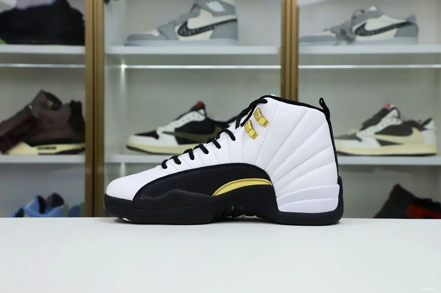 JORDAN Kimikick 12 'ROYALTY' RETRO AIR 0605